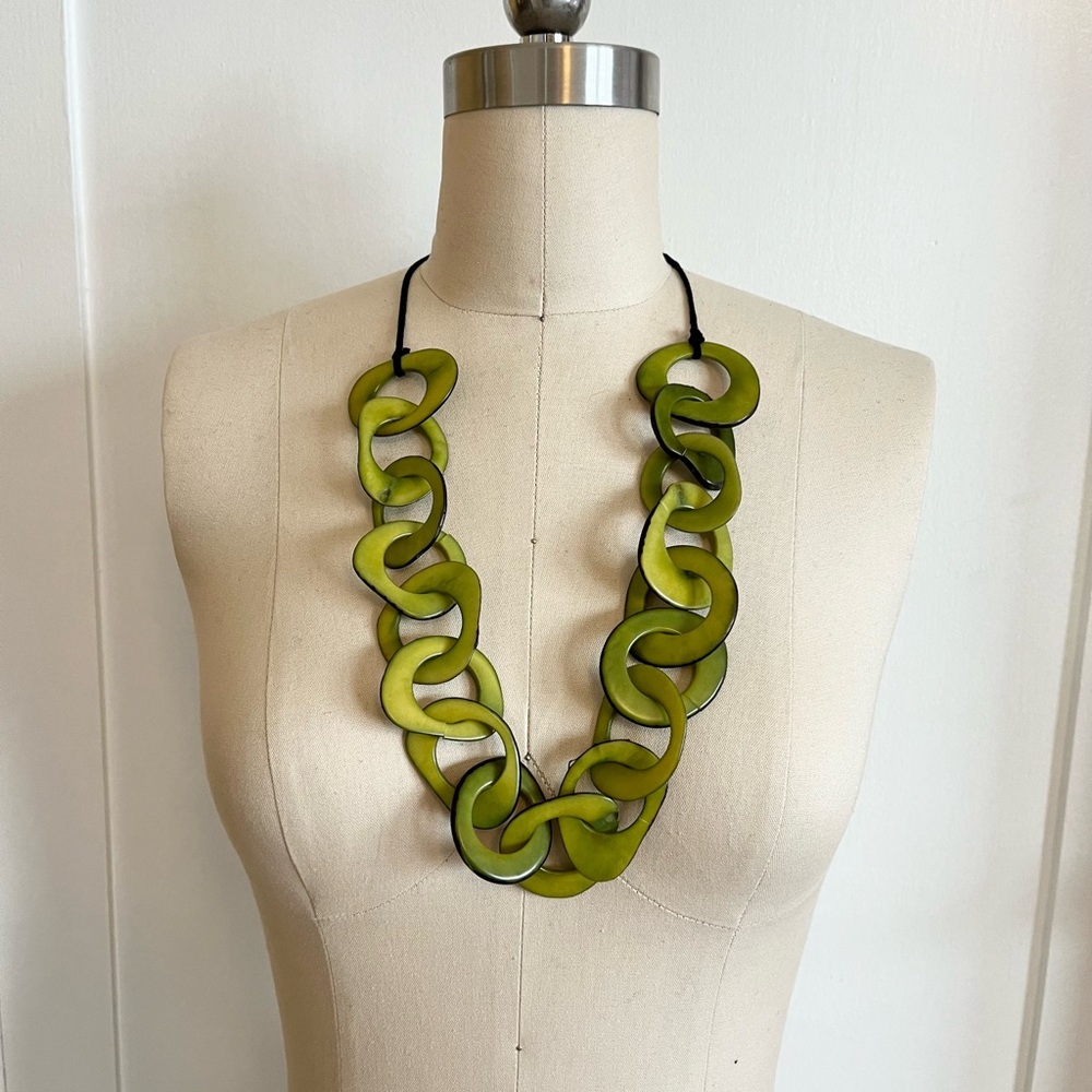 Vegetable Ivory Olive Chain Link Necklace